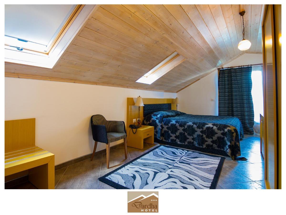 Hotel Dardha Dardhe (Korce) Quarto foto