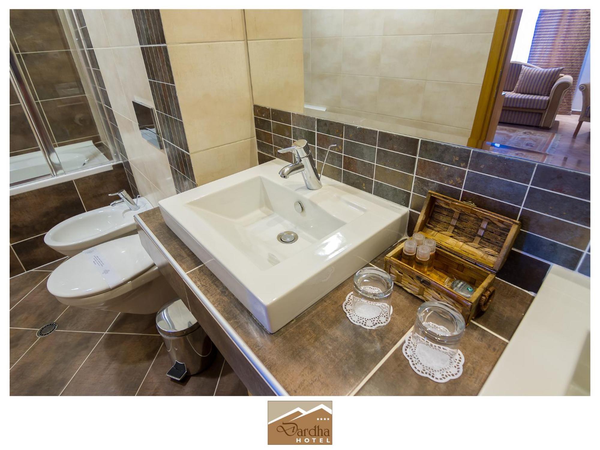 Hotel Dardha Dardhe (Korce) Quarto foto